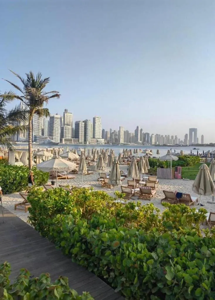 7 Palm Jumeirah One Bedroom Dubai United Arab Emirates