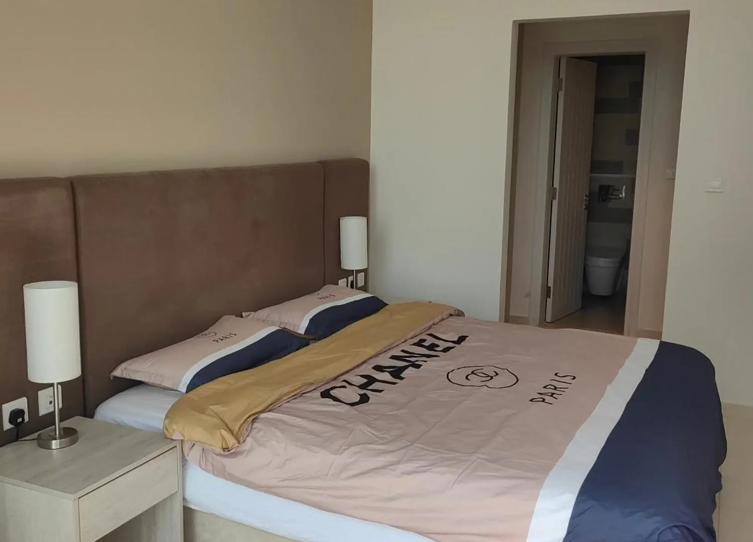 7 Palm Jumeirah One Bedroom Dubai Apartment
